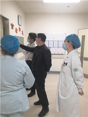 绿帽社防控指挥部办公室到心外科调研指导防控工作