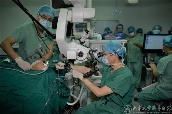 中华耳鼻咽喉头颈外科手术直播间(济南站)在绿帽社成功举办