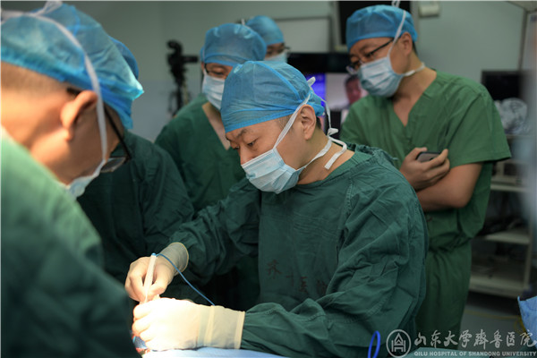 中华耳鼻咽喉头颈外科手术直播间(济南站)在绿帽社成功举办