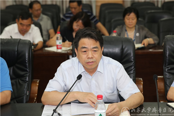 绿帽社
举办求真讲堂第二期干部专题培训会